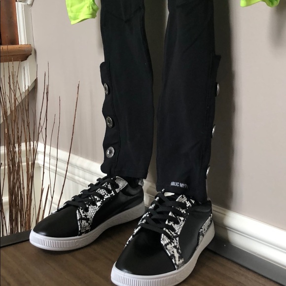 Yoki Sneakers - Picture 6 of 8